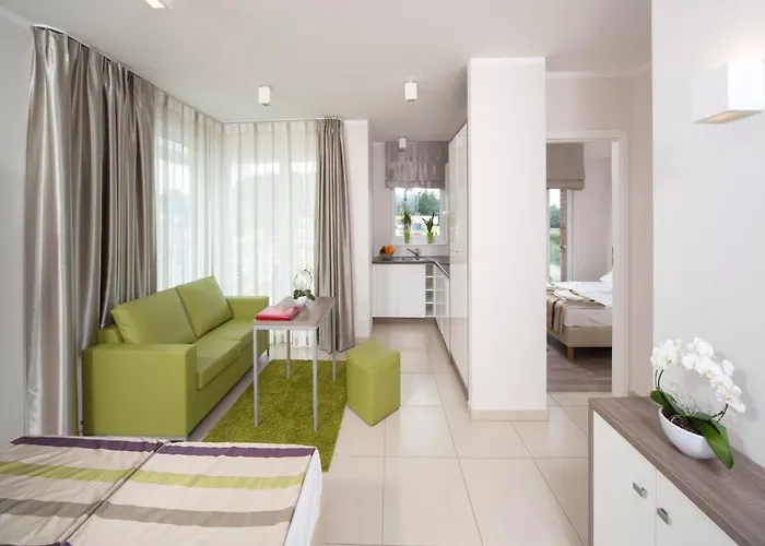 Baltic Cliff נישורזה